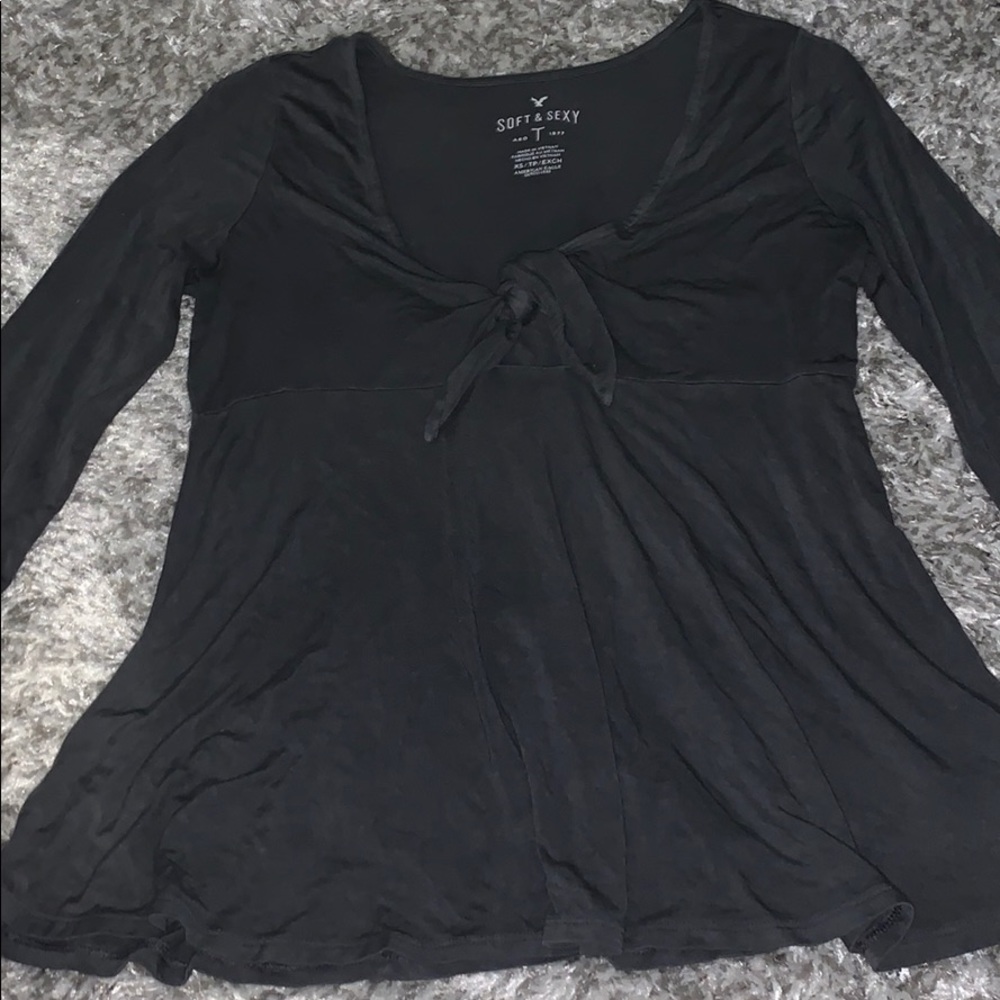 AEO mid sleeve flowy top